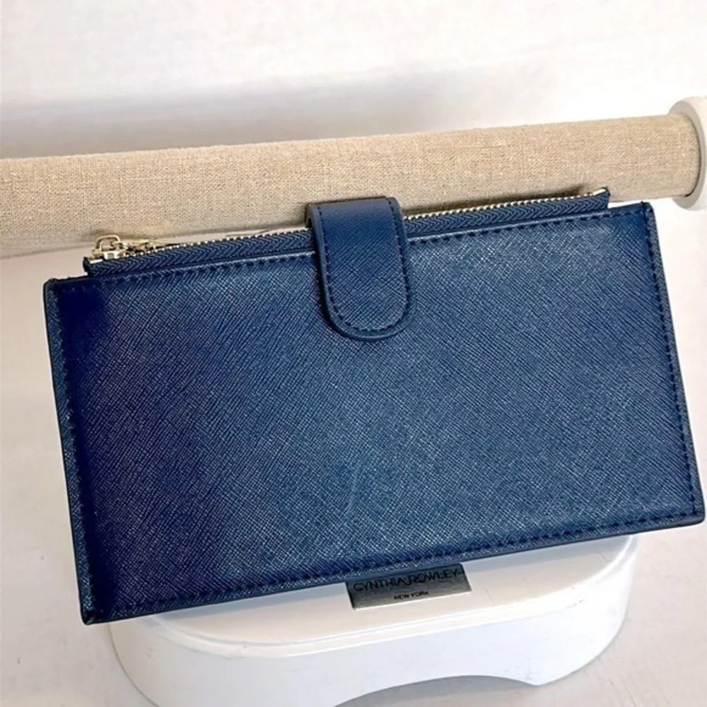 NEW Maze Exclusive Blue Bifold Multi Card Case Wallet NWOT
